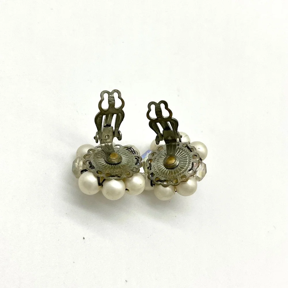 Vintage Faux Pearl Clip On Earrings‎ Flower Design with Rhinestone Accent